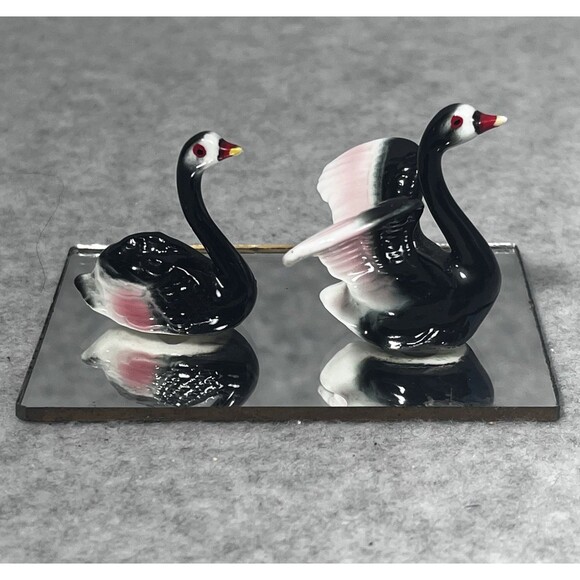 VTG Black Swan Miniature Bone China Porcelain‎ Figurines Lot of 2 Gloss Finish - Picture 11 of 15